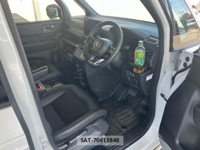 Honda STEP WGN 2024-03 6913624-18