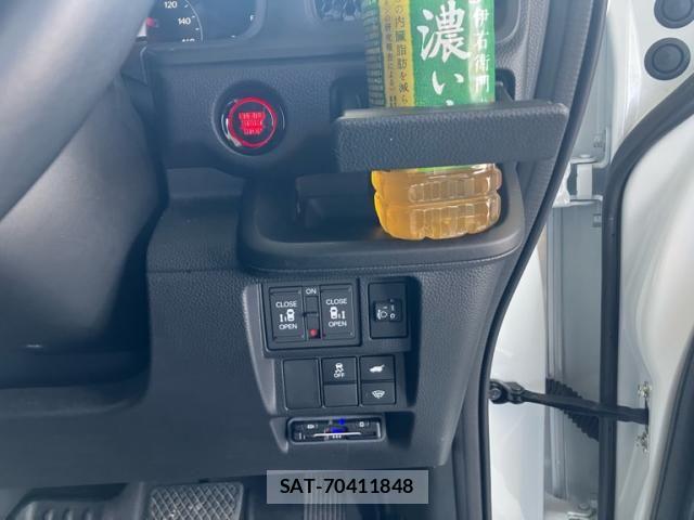 Honda STEP WGN 2024-03 6913624-21