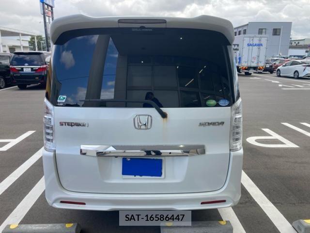 Honda STEP WGN 2013-09 7225588-3
