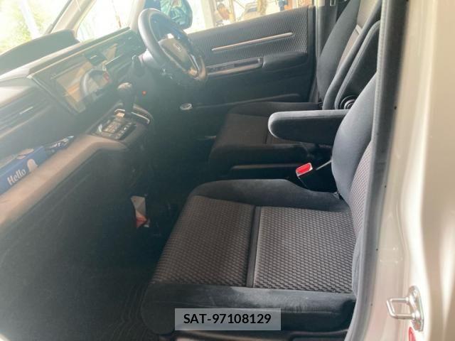 Honda STEP WGN 2015-08 7225590-11