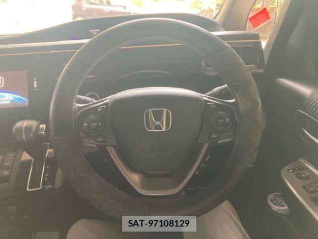 Honda STEP WGN 2015-08 7225590-15