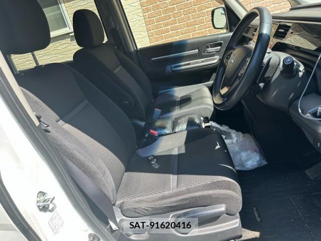 Honda STEP WGN 2018-01 7225591-15