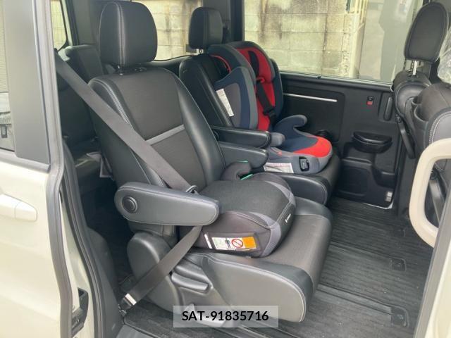 Honda STEP WGN 2021-08 7273034-18