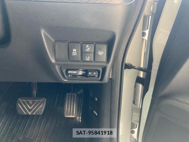 Honda STEP WGN 2021-05 7330357-13