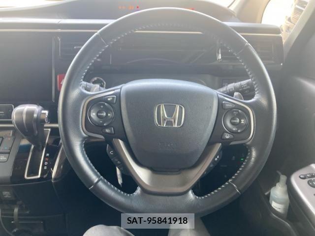 Honda STEP WGN 2021-05 7330357-15