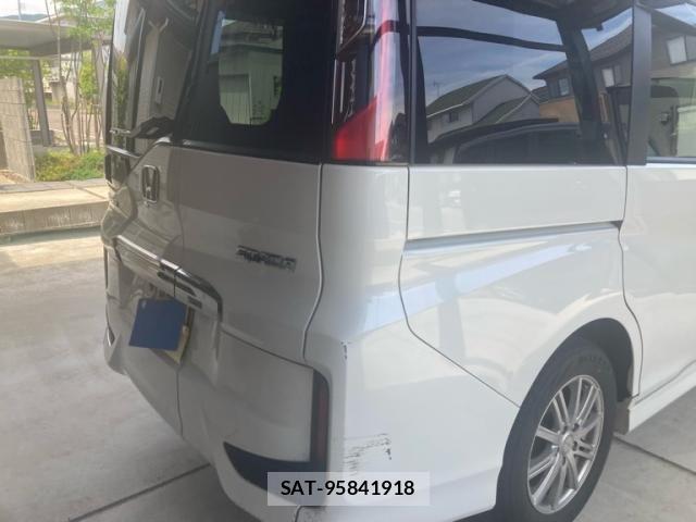 Honda STEP WGN 2021-05 7330357-4