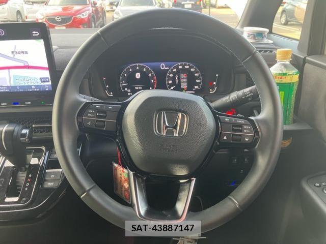 Honda STEP WGN 2022-11 7359981-13