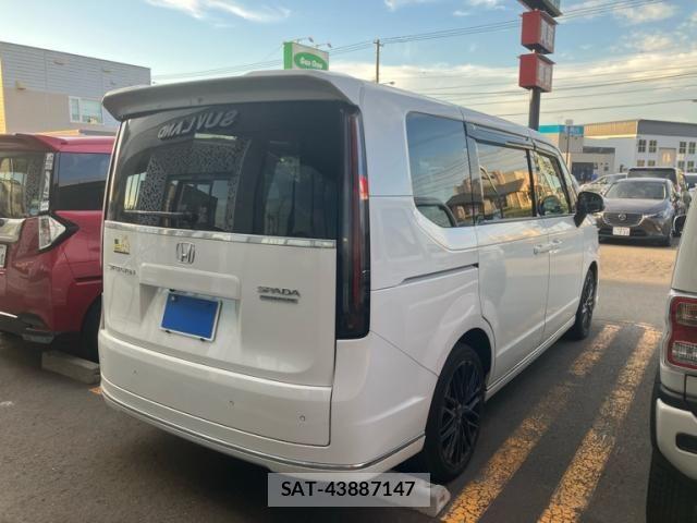Honda STEP WGN 2022-11 7359981-2