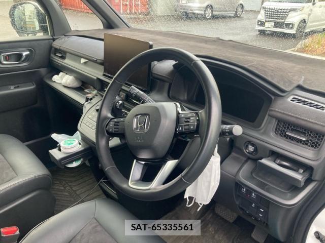 Honda STEP WGN 2023-05 7359980-9