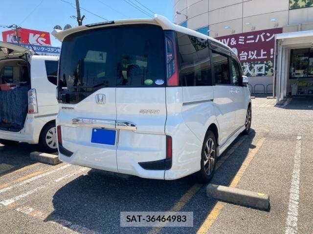 Honda STEP WGN 2017-12 7458122-4
