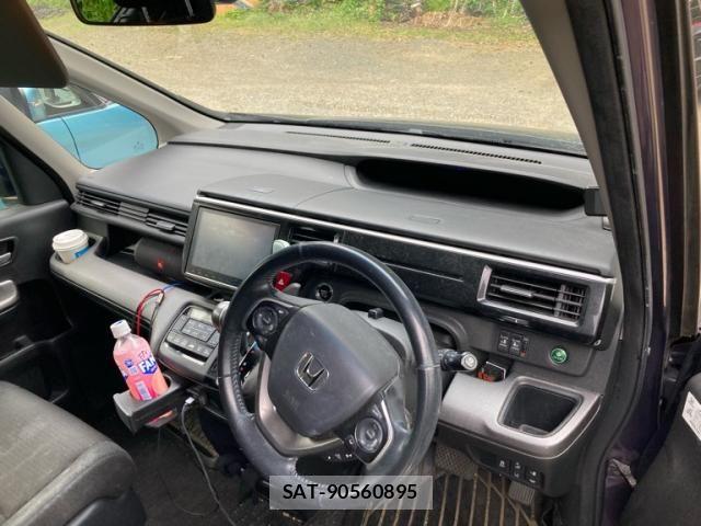Honda STEP WGN 2017-09 7458123-11
