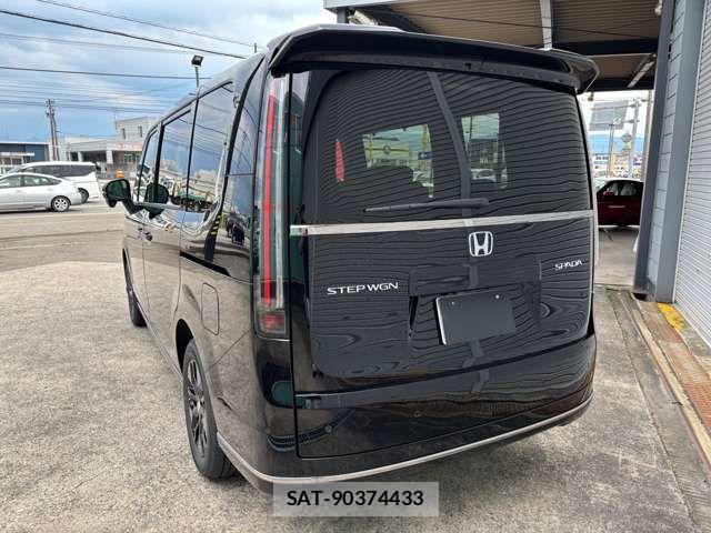 Honda STEP WGN 2026-06 7503055-2