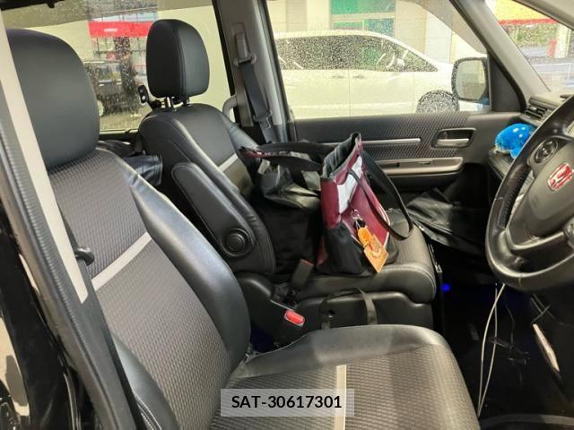 Honda STEP WGN 2016-09 7620418-14