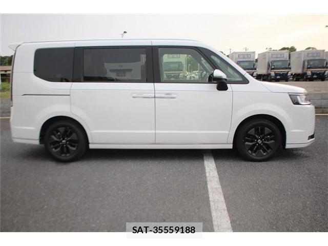 Honda STEP WGN 2025-10 7620413-4