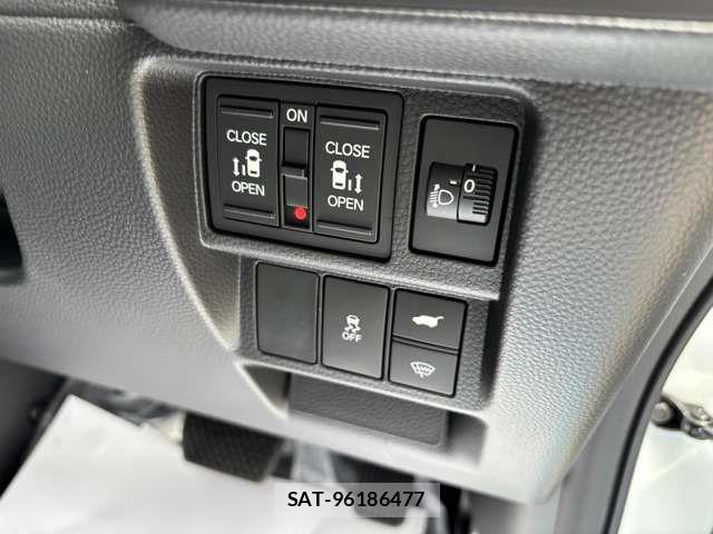 Honda STEP WGN 2026-06 7620412-10