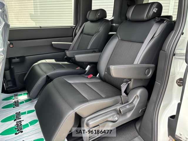 Honda STEP WGN 2026-06 7620412-6