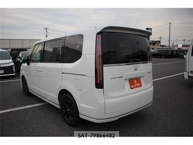 Honda STEP WGN 2025-10 7620414-11