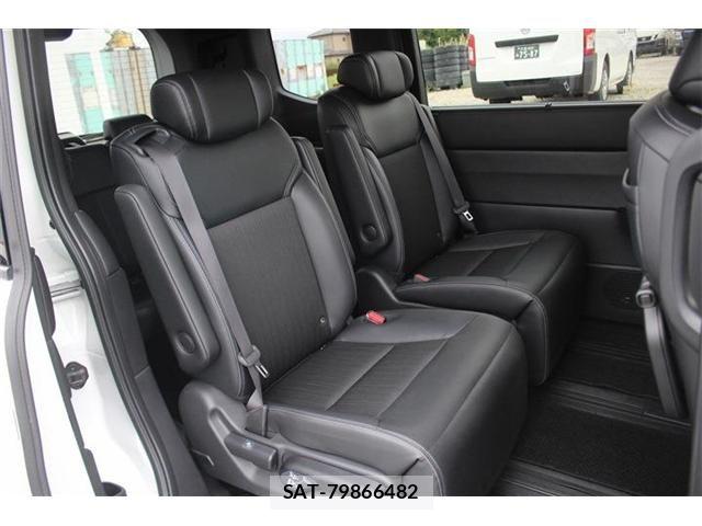 Honda STEP WGN 2025-10 7620414-23
