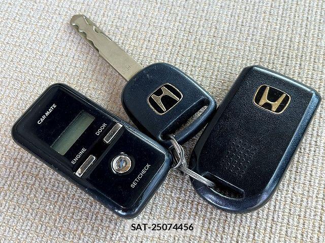 Honda STEP WGN 2006-11 7620420-25