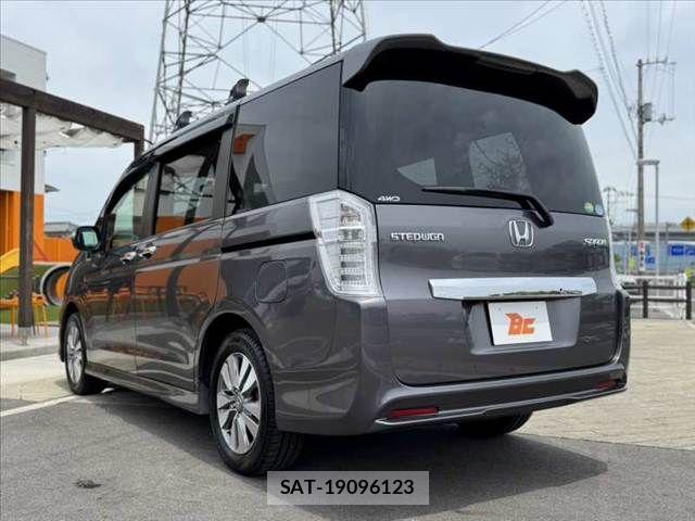 Honda STEP WGN 2014-07 7620421-12