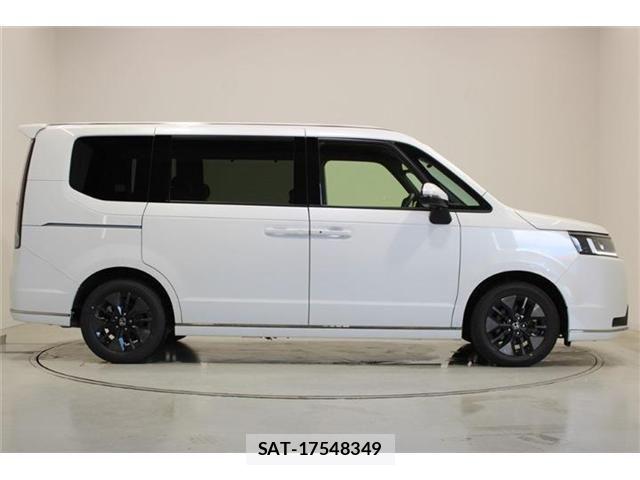 Honda STEP WGN 2025-10 7729286-12