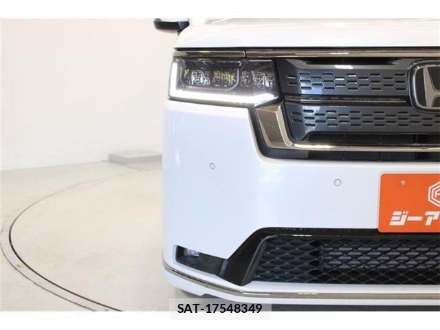 Honda STEP WGN 2025-10 7729286-15