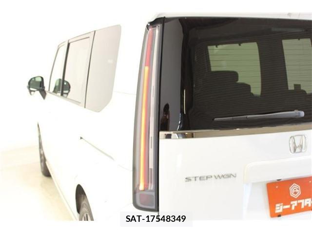 Honda STEP WGN 2025-10 7729286-18