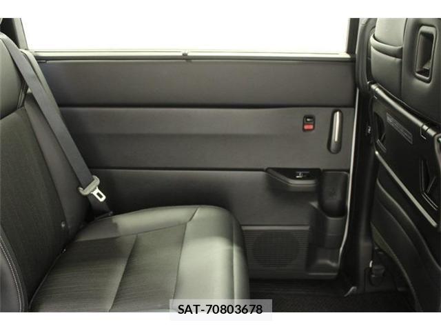 Honda STEP WGN 2025-10 7729275-29