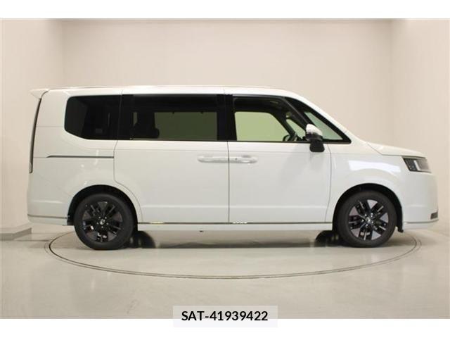 Honda STEP WGN 2025-10 7729287-12