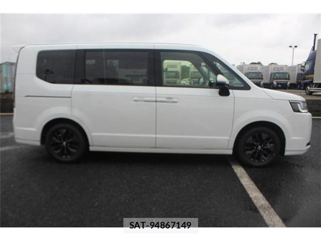 Honda STEP WGN 2025-10 7729290-16