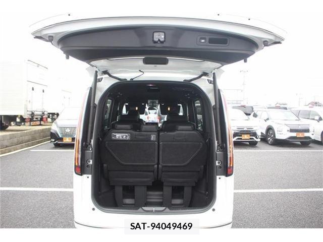 Honda STEP WGN 2025-10 7729289-26