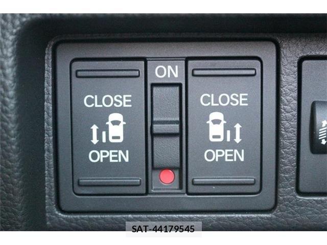 Honda STEP WGN 2025-10 7789499-4