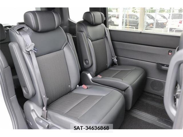 Honda STEP WGN 2025-10 7789504-15