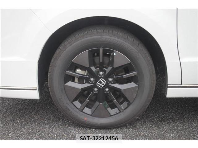 Honda STEP WGN 2025-10 7879697-26