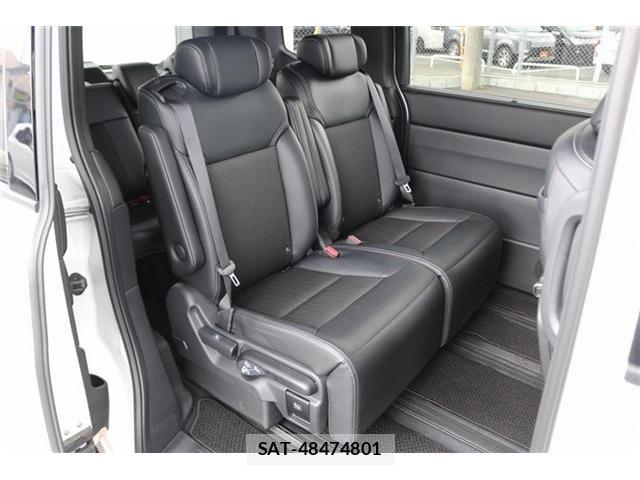 Honda STEP WGN 2025-10 7879698-15