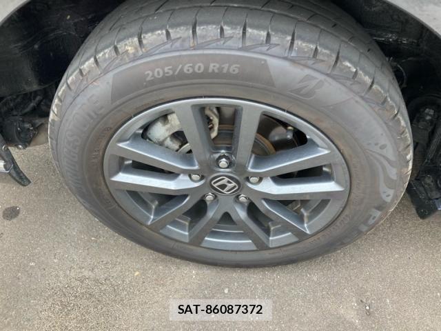 Honda STEP WGN 2023-07 7879695-18
