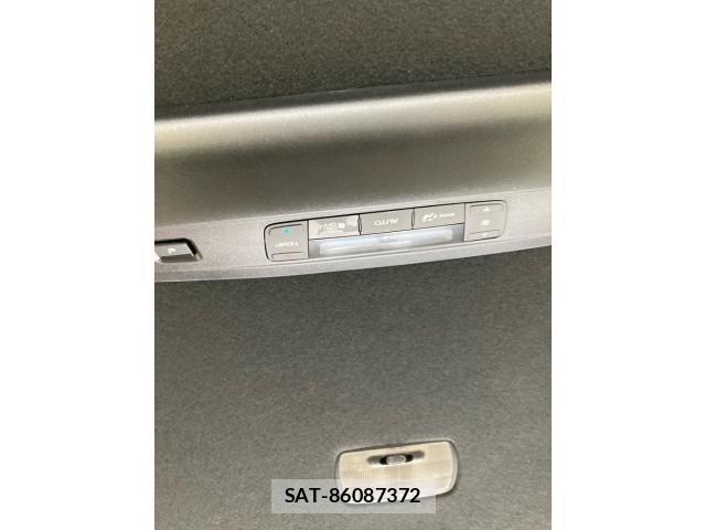 Honda STEP WGN 2023-07 7879695-28