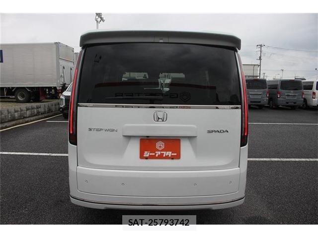 Honda STEP WGN 2025-10 7879696-12
