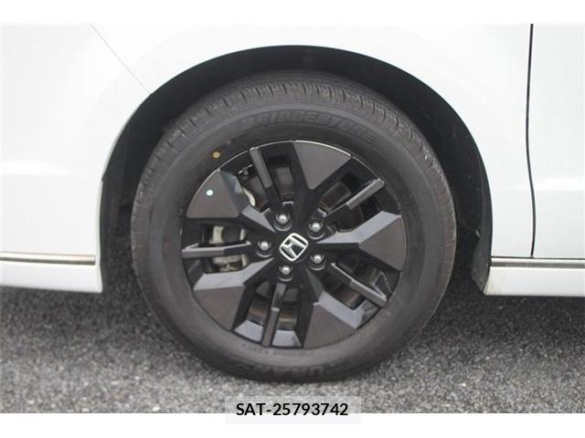 Honda STEP WGN 2025-10 7879696-18