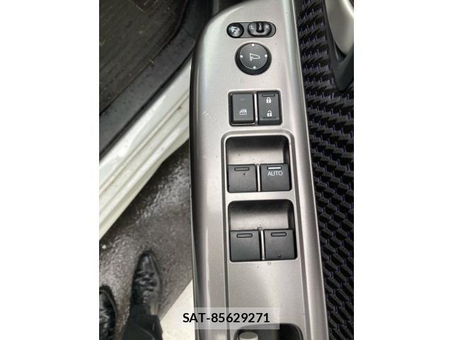 Honda STEP WGN 2017-04 7963924-15