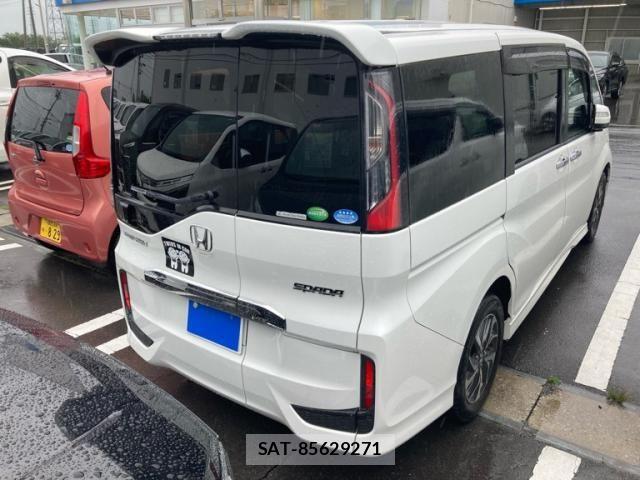 Honda STEP WGN 2017-04 7963924-3