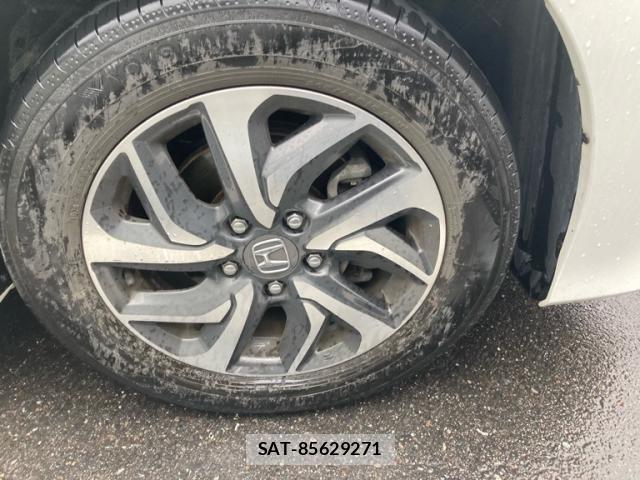 Honda STEP WGN 2017-04 7963924-7