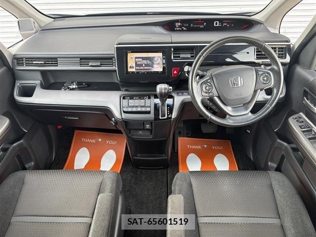 Honda STEP WGN 2019-03 7963923-14