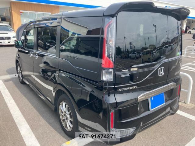 Honda STEP WGN 2015-07 7981152-1