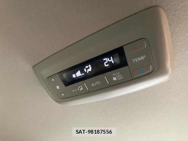 Honda STEP WGN 2021-04 7981150-15