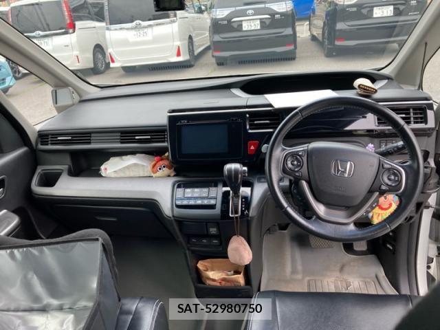 Honda STEP WGN 2016-06 8038501-26