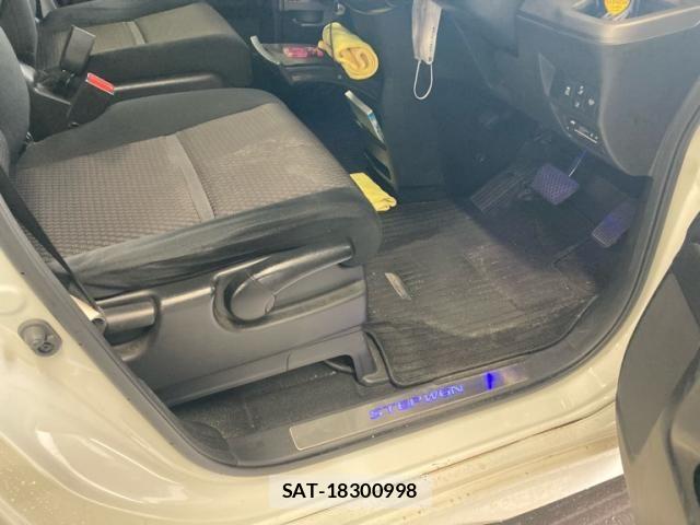 Honda STEP WGN 2016-01 8038502-12