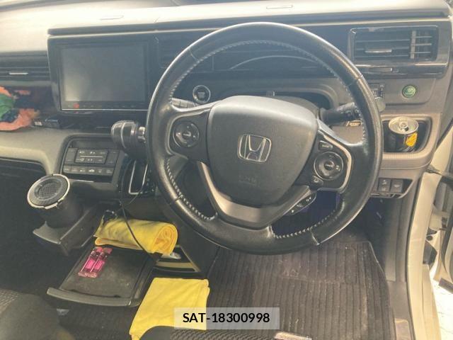 Honda STEP WGN 2016-01 8038502-15