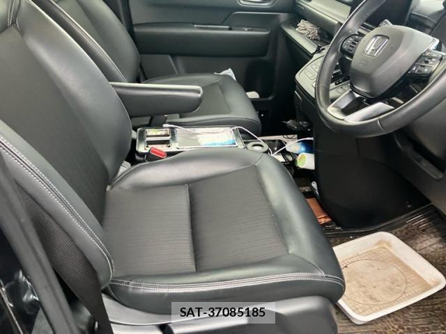 Honda STEP WGN 2023-07 8038498-16