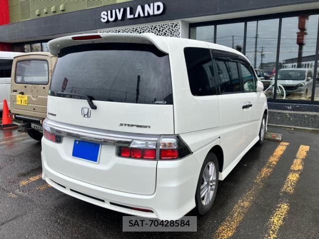 Honda STEP WGN 2009-09 8102085-2